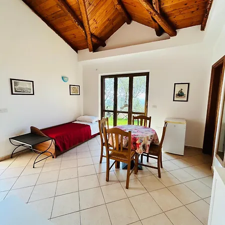 Mary Grace Giardino Sul Mare Ferienhaus