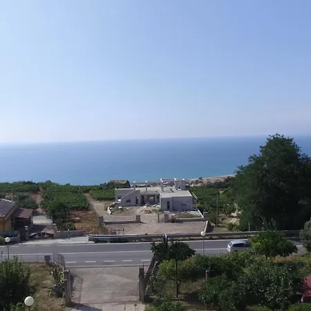 Ferienhaus Mary Grace Giardino Sul Mare Pizzo (Calabria)
